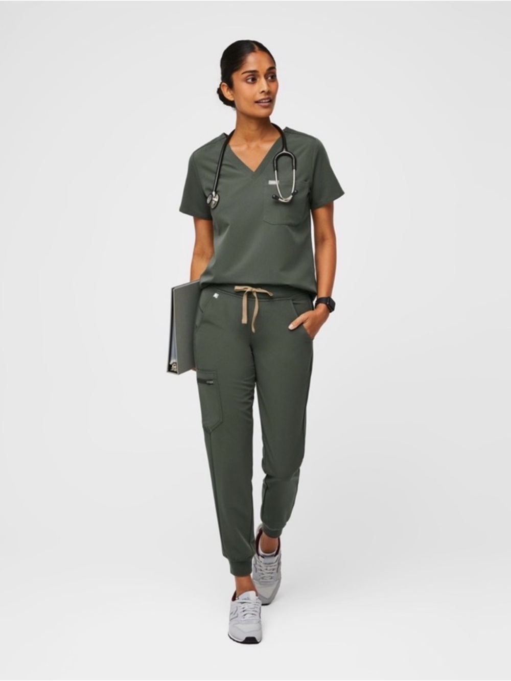 2 Sets of scrubs. Figs Olive Green Jogger Scrub Pants2x, XL Casma/Catarina tops.